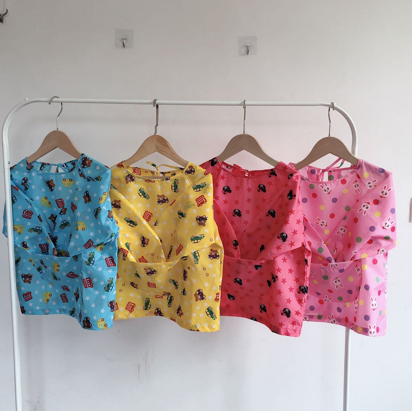 Baby Kid Unisex Polka dots Car Cartoon Star Print Baby Bibs Wholesale 22052029