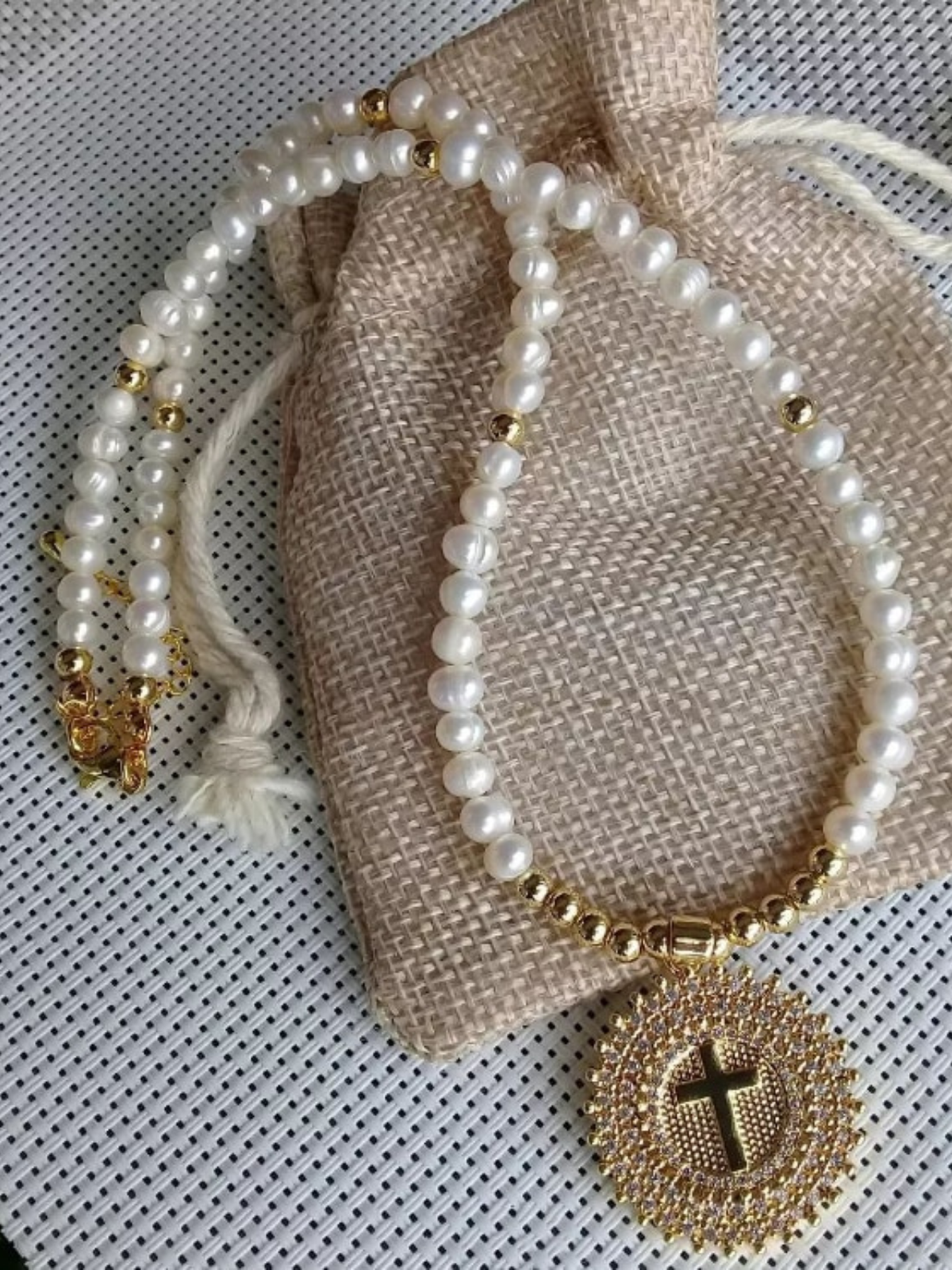 Righteous Faith Cross Pendant Choker Necklace