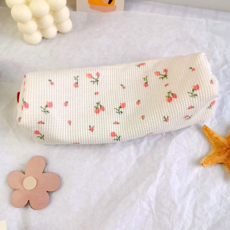 Simple Large Capacity Small Floral Polyester Pencil Case