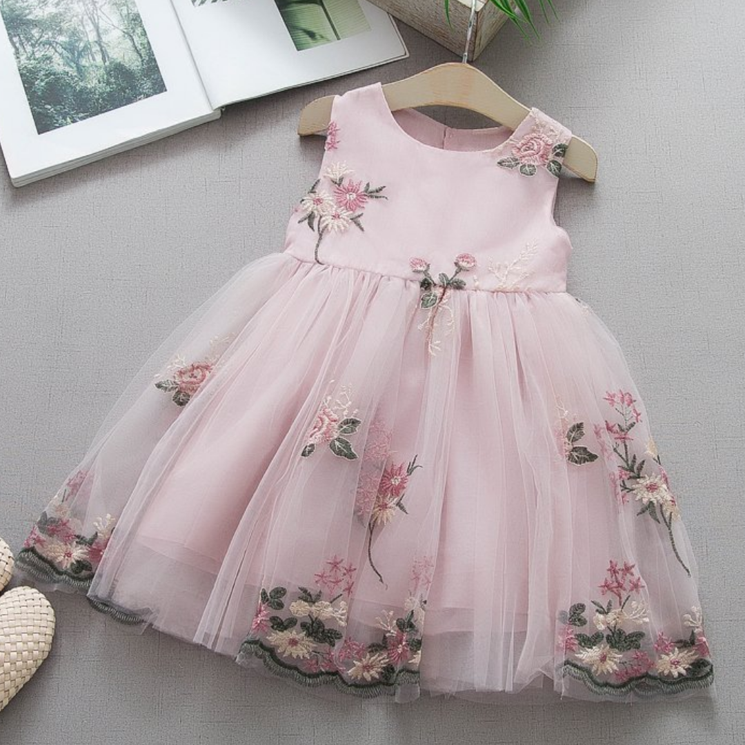 Floral Embroidered Pattern Sleeveless Princess Casual Dress