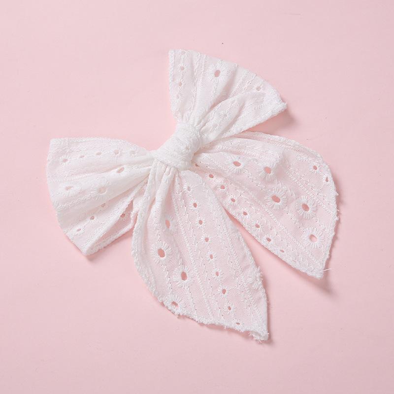 Children's Hollow Embroidered Hairpin