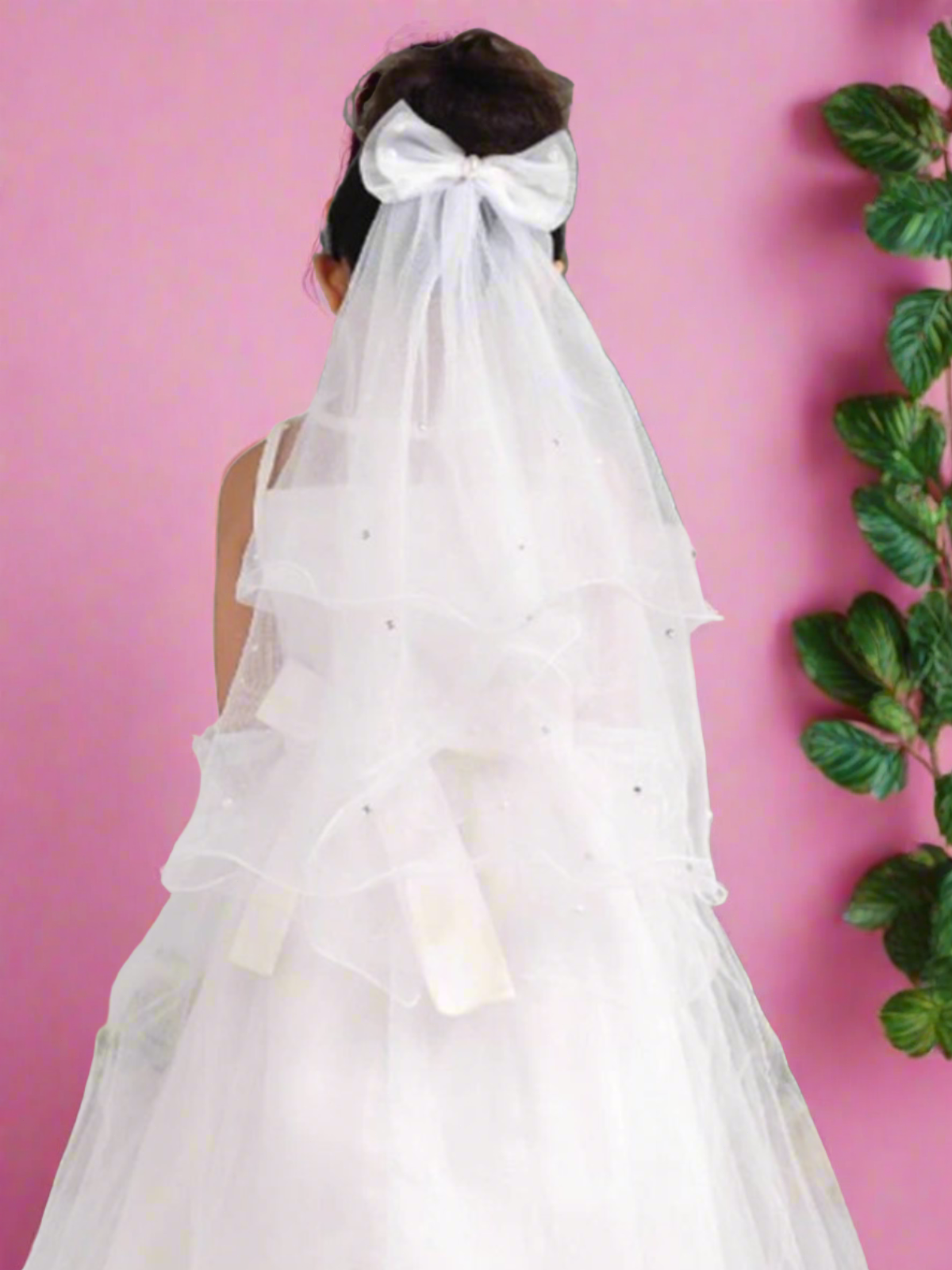 Looking Lovely Bow Veil Clip