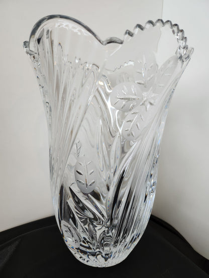 Large Polina Saw-Tooth Edge Crystal Vase
