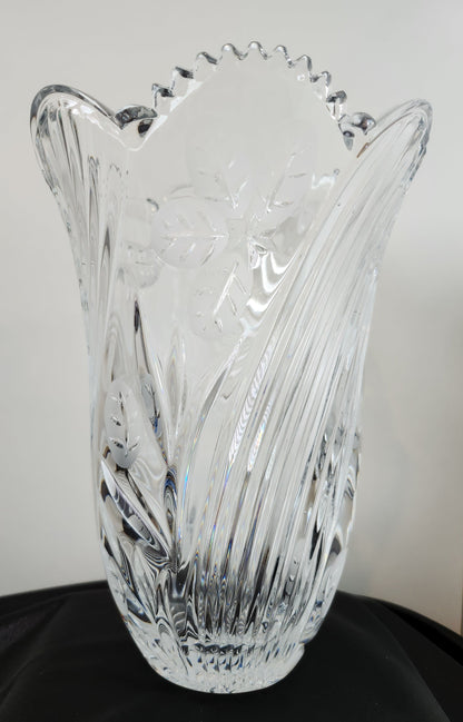 Large Polina Saw-Tooth Edge Crystal Vase