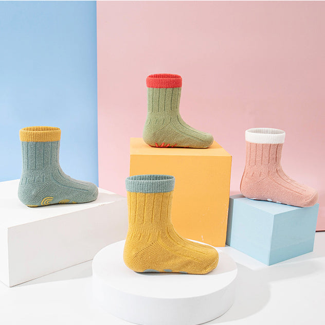 Unisex Fruit Rainbow Star Accessories Socks