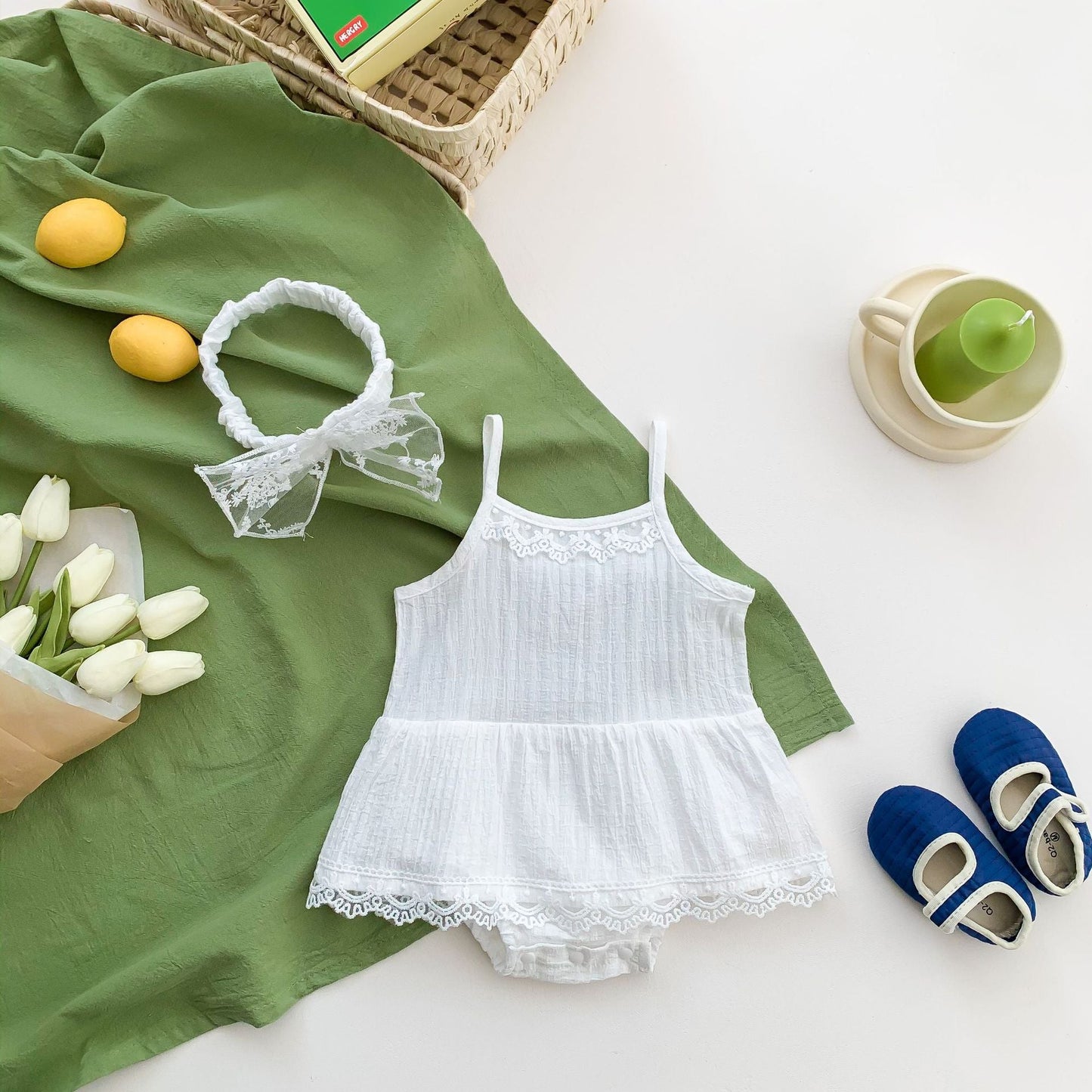 Baby Girls Solid Color Lace Rompers And Headwear