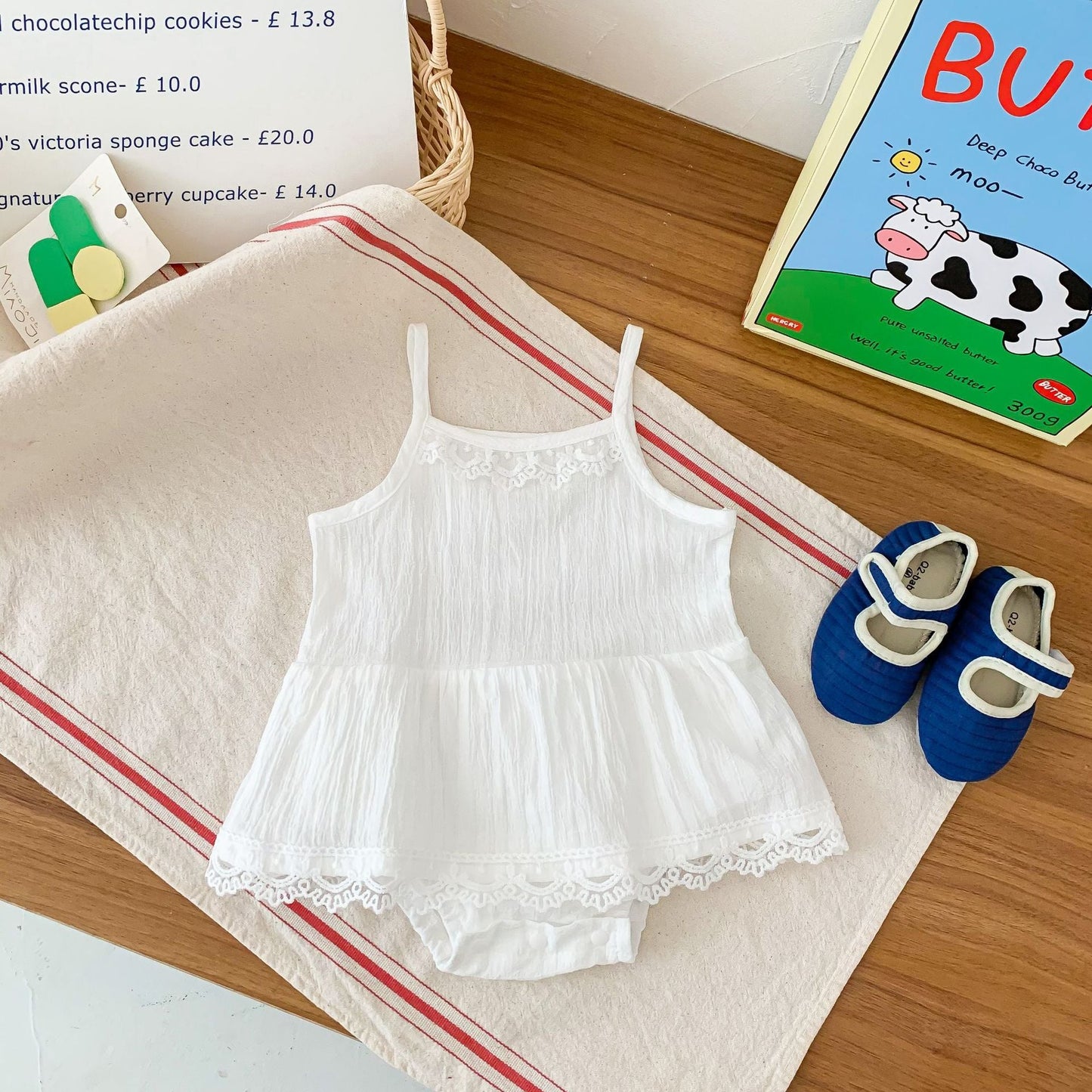 Baby Girls Solid Color Lace Rompers And Headwear