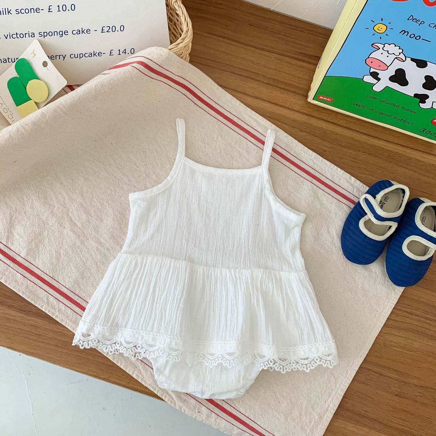 Baby Girls Solid Color Lace Rompers And Headwear