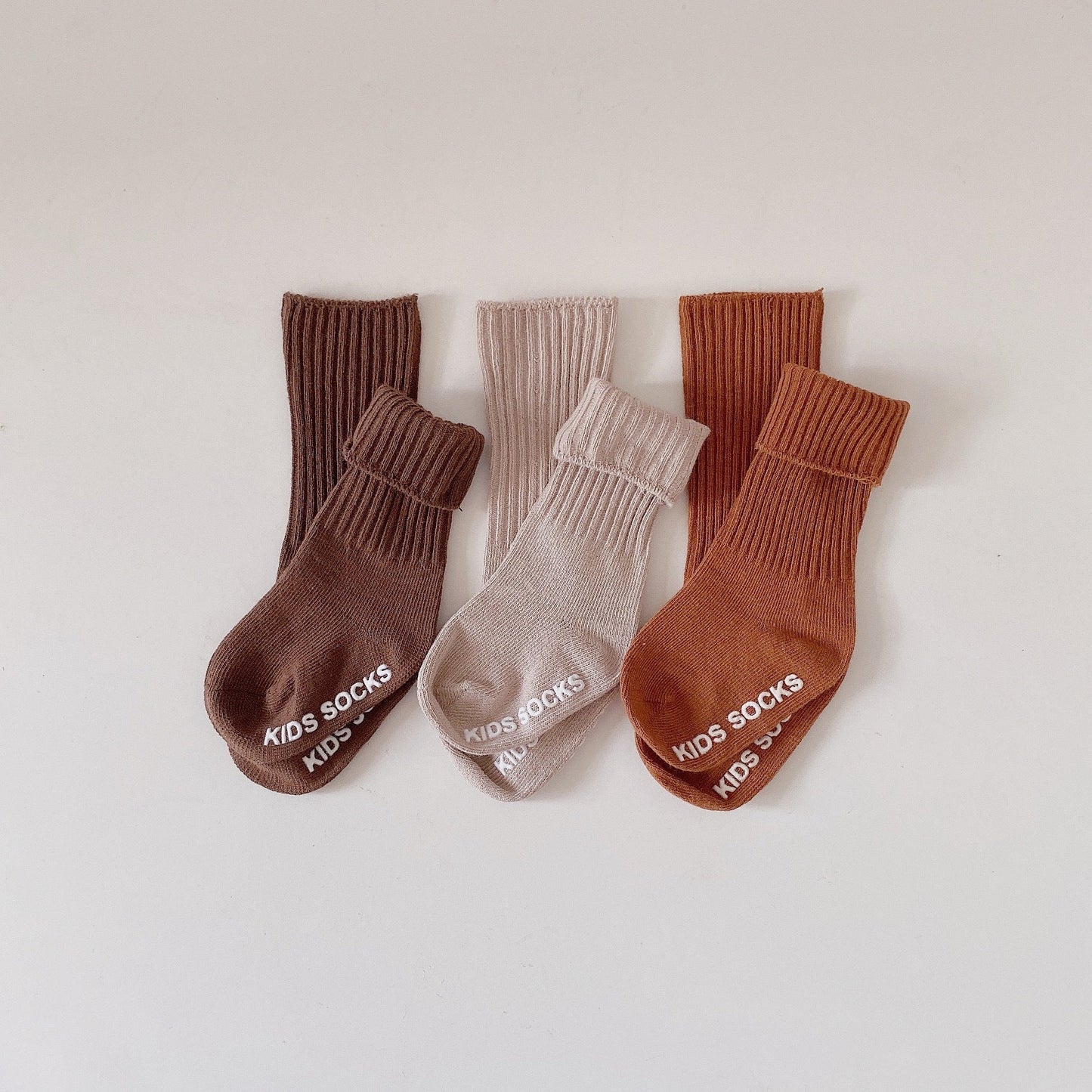Unisex Letters Accessories Socks Wholesale 220616124