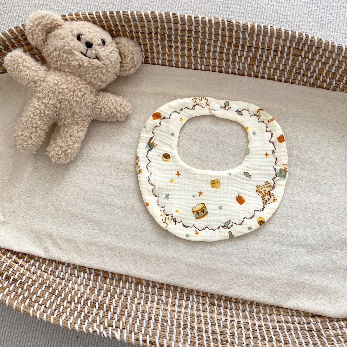 Baby Unisex Cartoon Print Baby Bibs