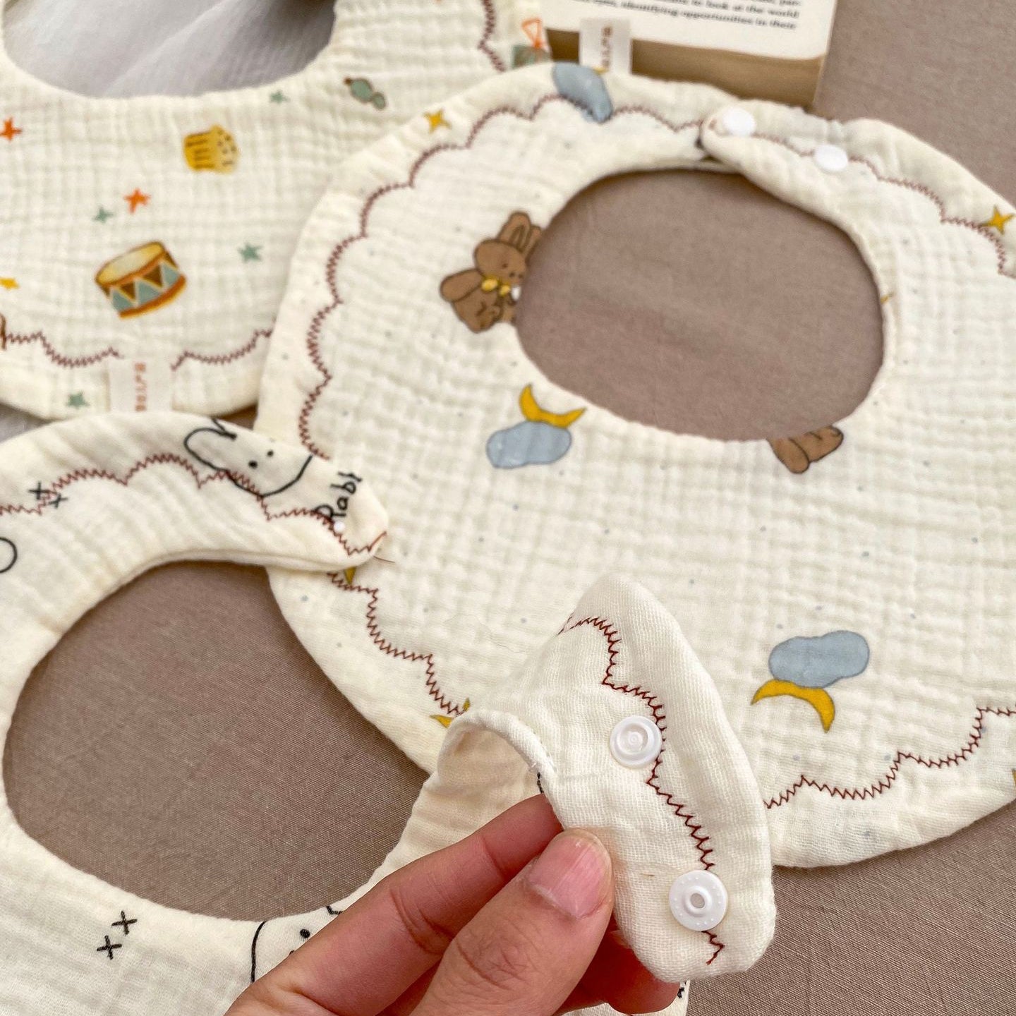 Baby Unisex Cartoon Print Baby Bibs