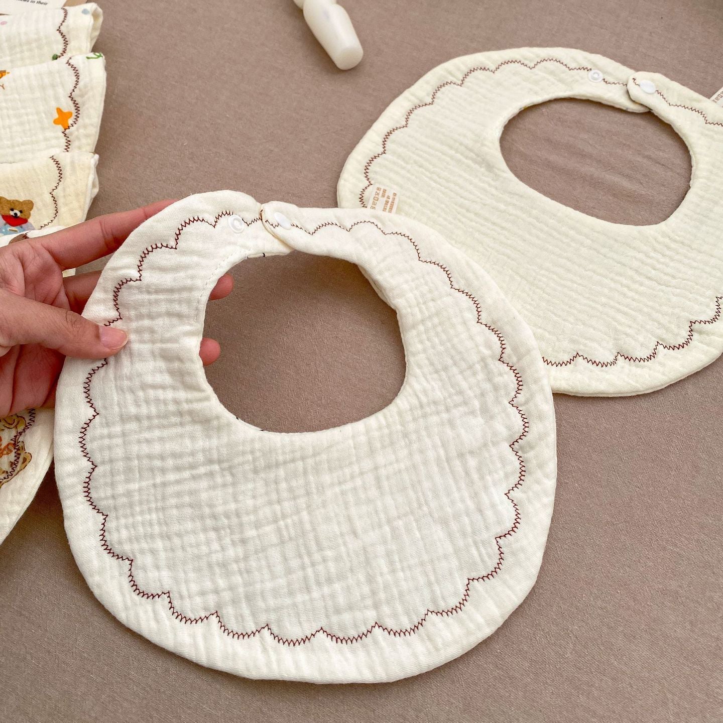Baby Unisex Cartoon Print Baby Bibs