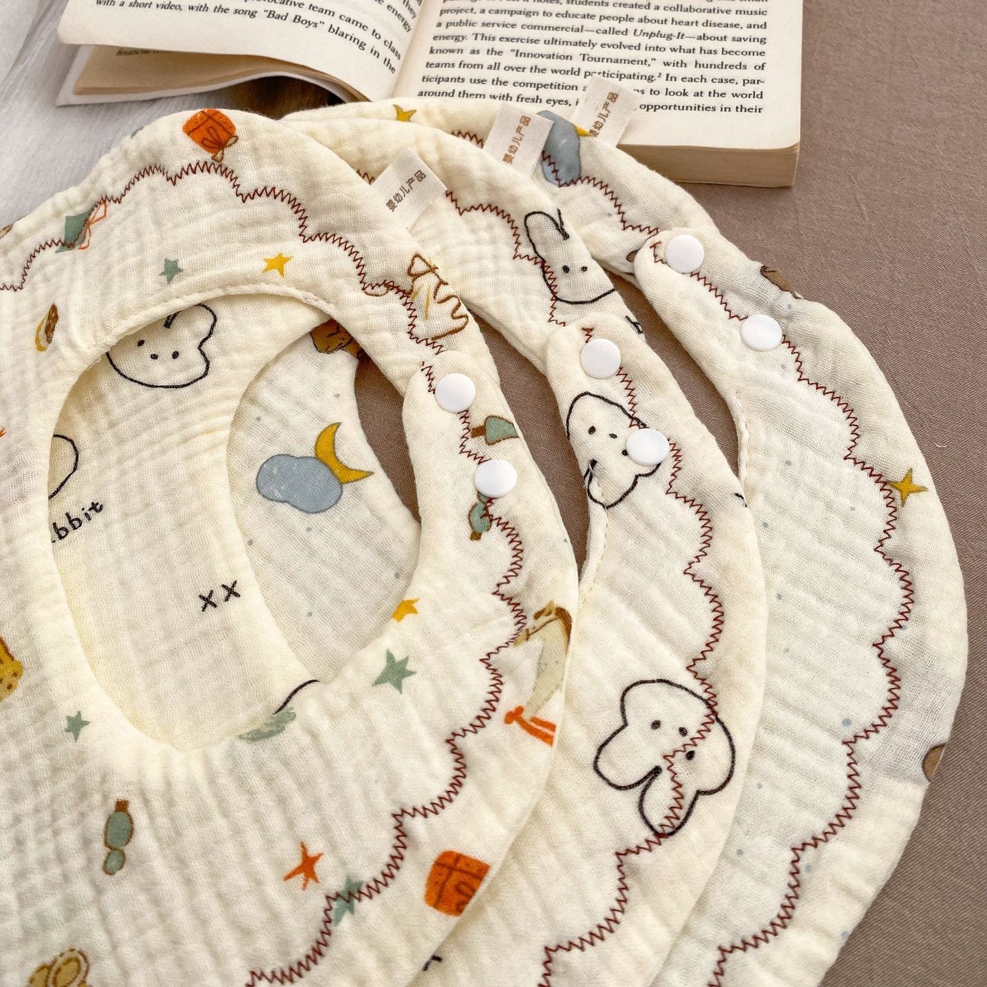 Baby Unisex Cartoon Print Baby Bibs