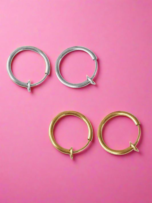 Confident Pout 2-Piece Clip-On Lip Hoop Ring