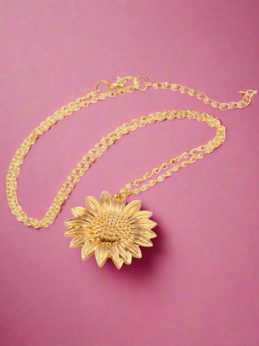 In Full Bloom Sunflower Pendant Necklace