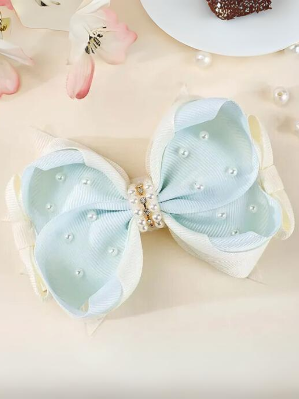 Glowing With Grace Pearl Bow Hair Clip
