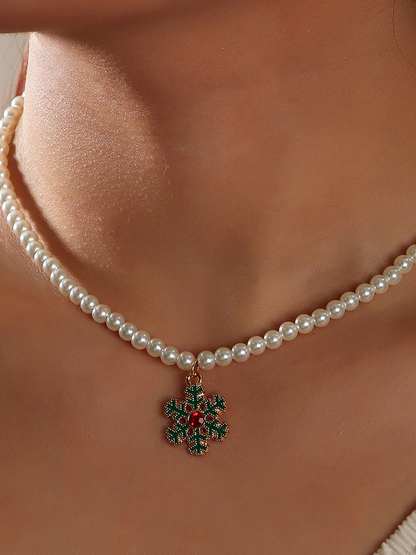 Pearl Holiday Pendant Necklace