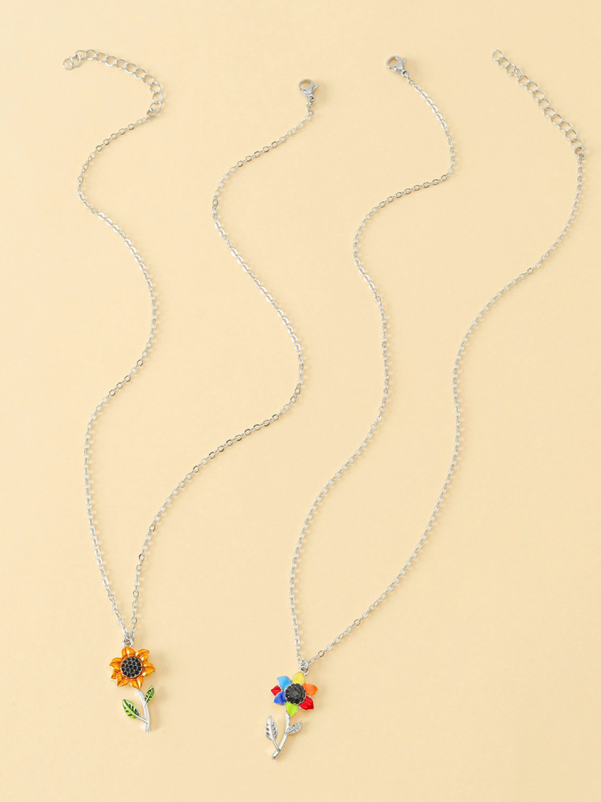 Charming Petals Sunflower Pendant Necklace