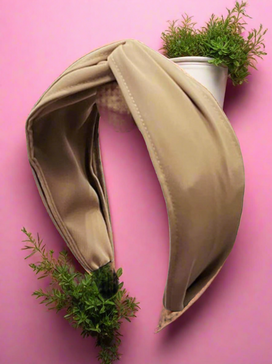 Minimalist Chic Twist Headband