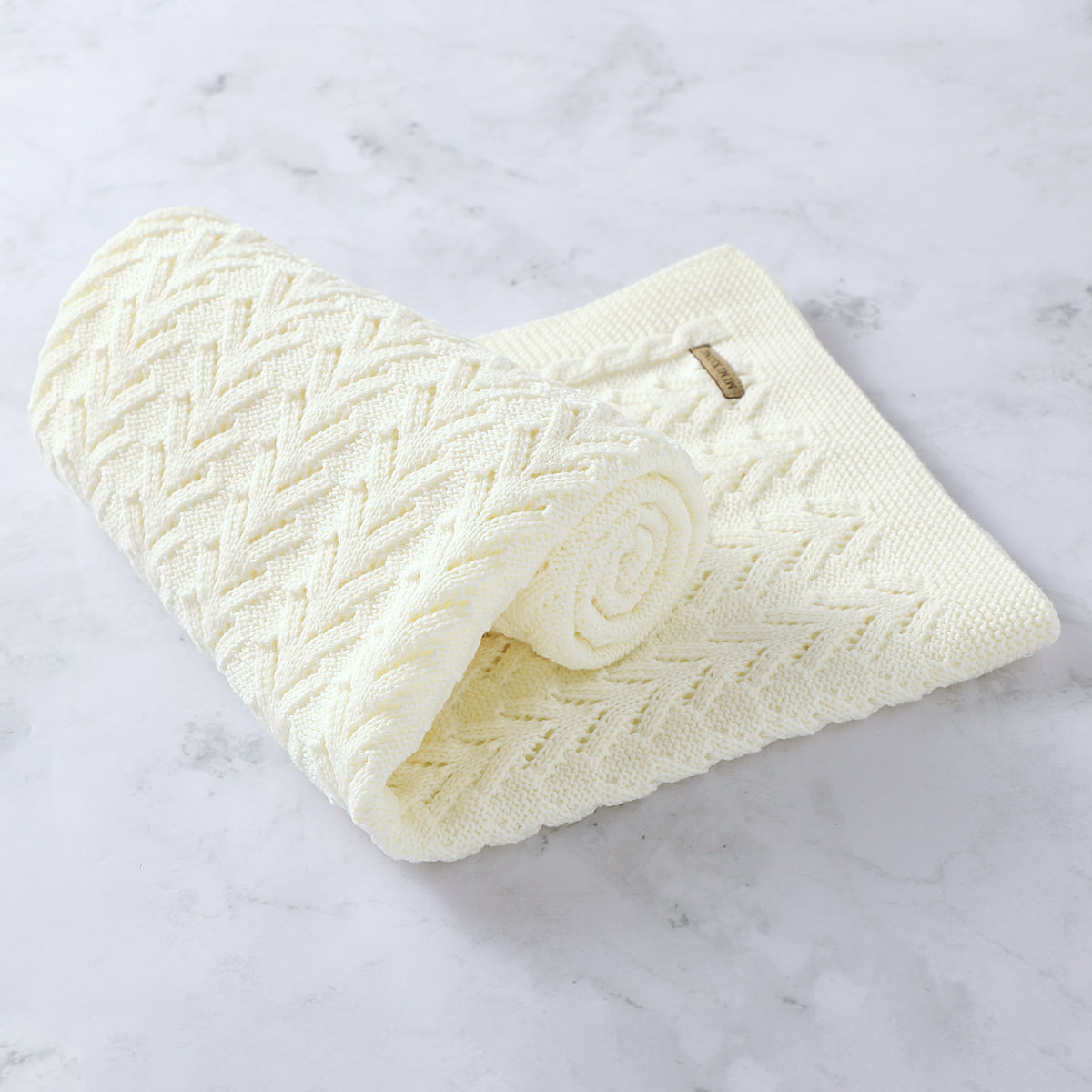 Baby Blanket Knitted Hollow Cover Blanket Solid Color Windproof Baby Quilt Baby Clothes Wholesale Distributors