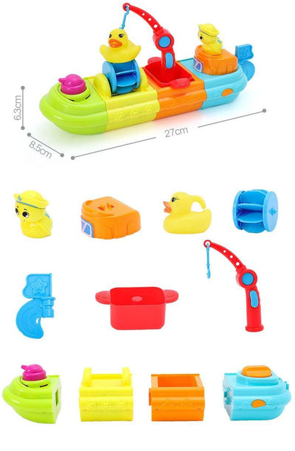 Fun&Games Bath Boat Water Squirt Toy