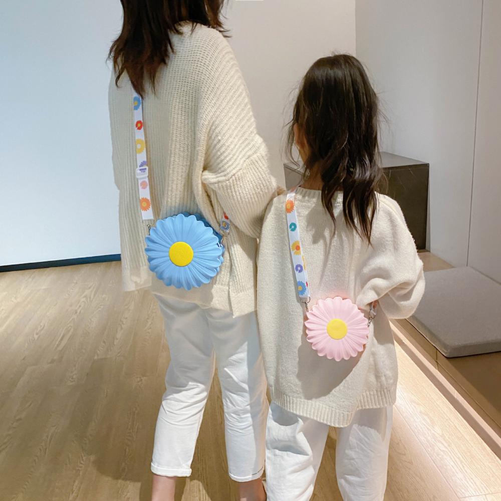 Cartoon Cute Little Daisy Silicone Children's Bag