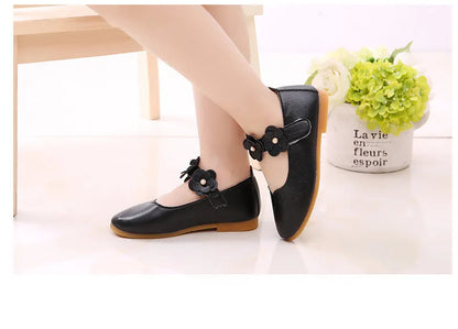 Girls Princess Leather Sandals: Elegant White Shoes for Weddings, School, and Fashion