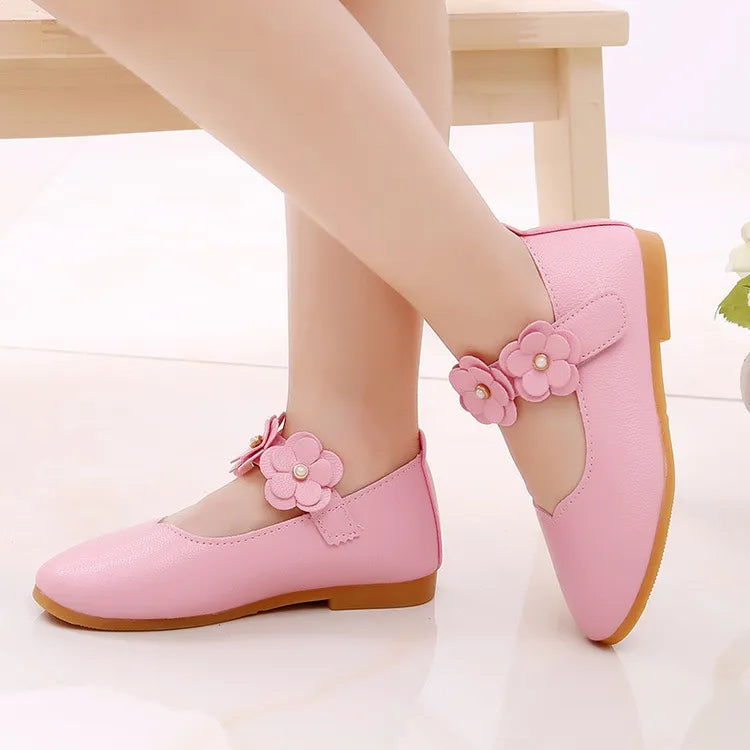 Girls Princess Leather Sandals: Elegant White Shoes for Weddings, School, and Fashion