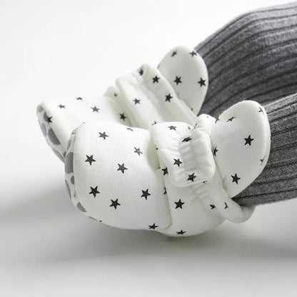 Newborn Baby First Walkers - Soft Anti-slip Crib Shoes