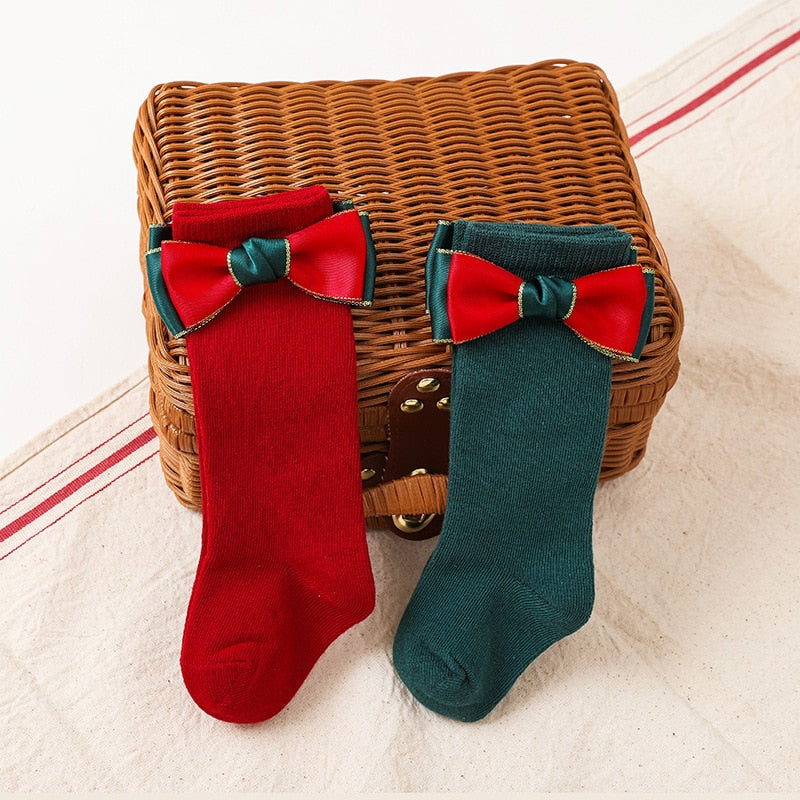 Big Bow Has Knee High Long Socks For Girls