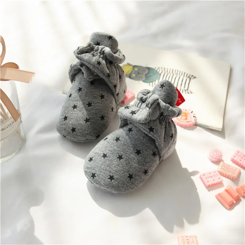 Newborn Baby First Walkers - Soft Anti-slip Crib Shoes