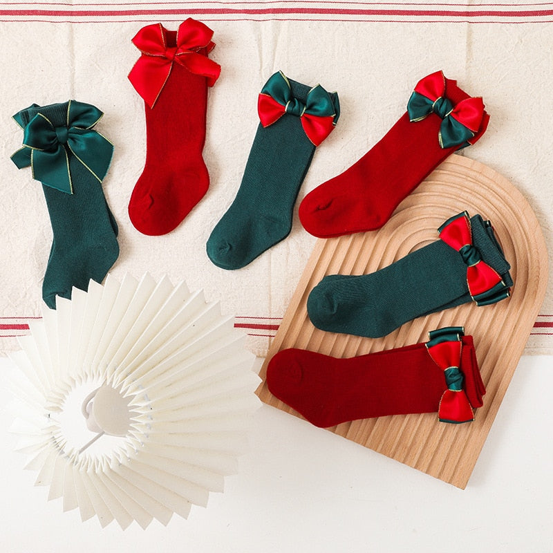 Big Bow Has Knee High Long Socks For Girls