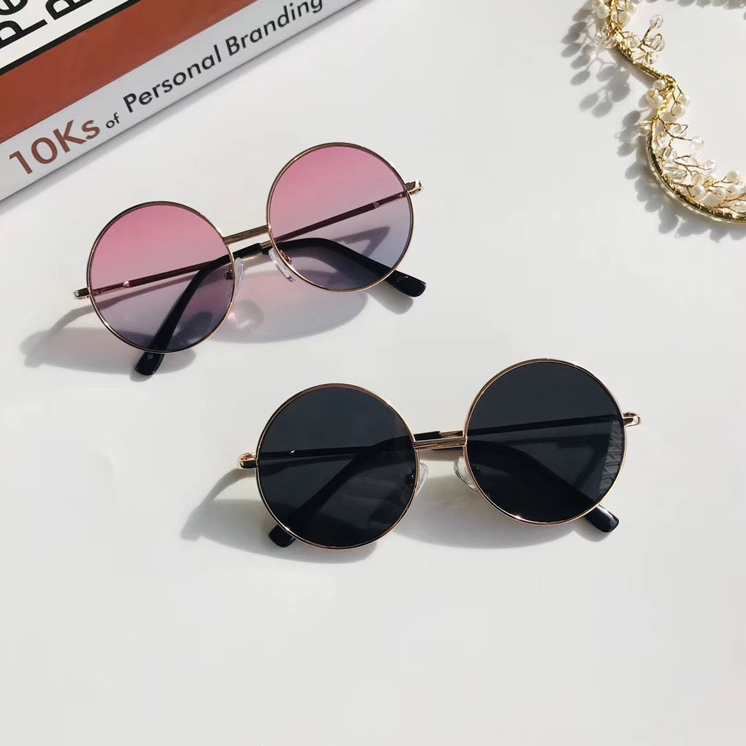 Classic Round Metal Frame Kids Sunglasses.