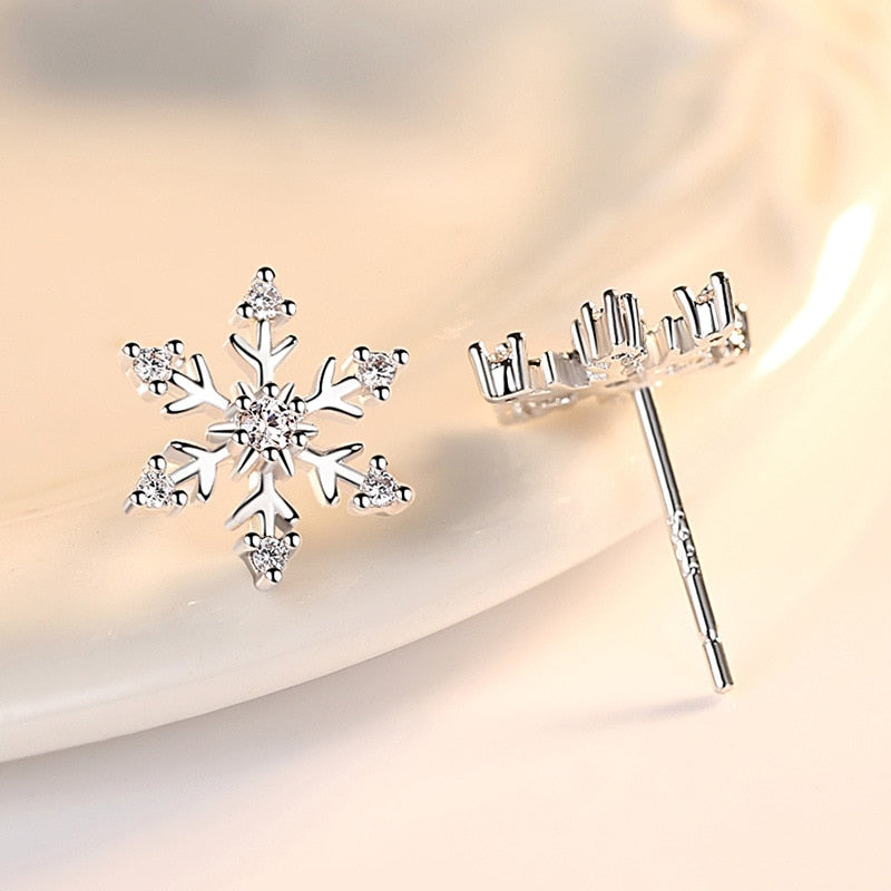 Sweet Snowflake Earrings