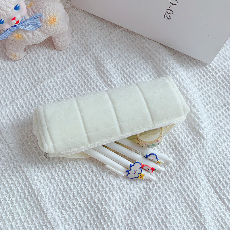 Large Capacity Plush Pen Bags