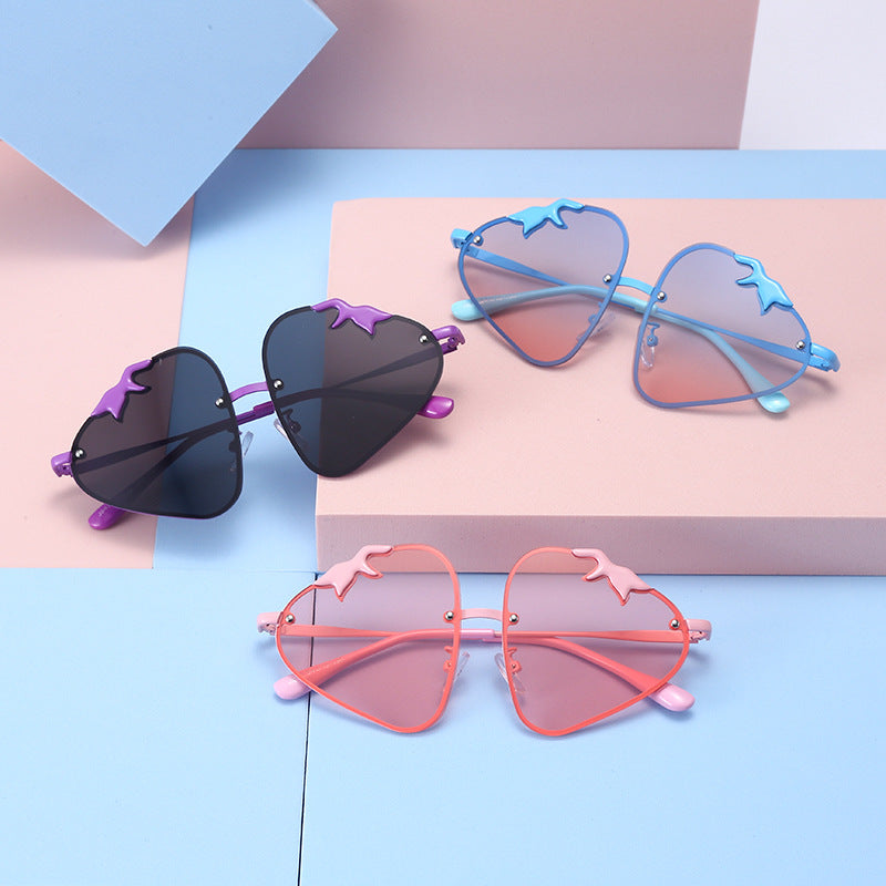 Resin Cartoon Strawberry Sunglasses