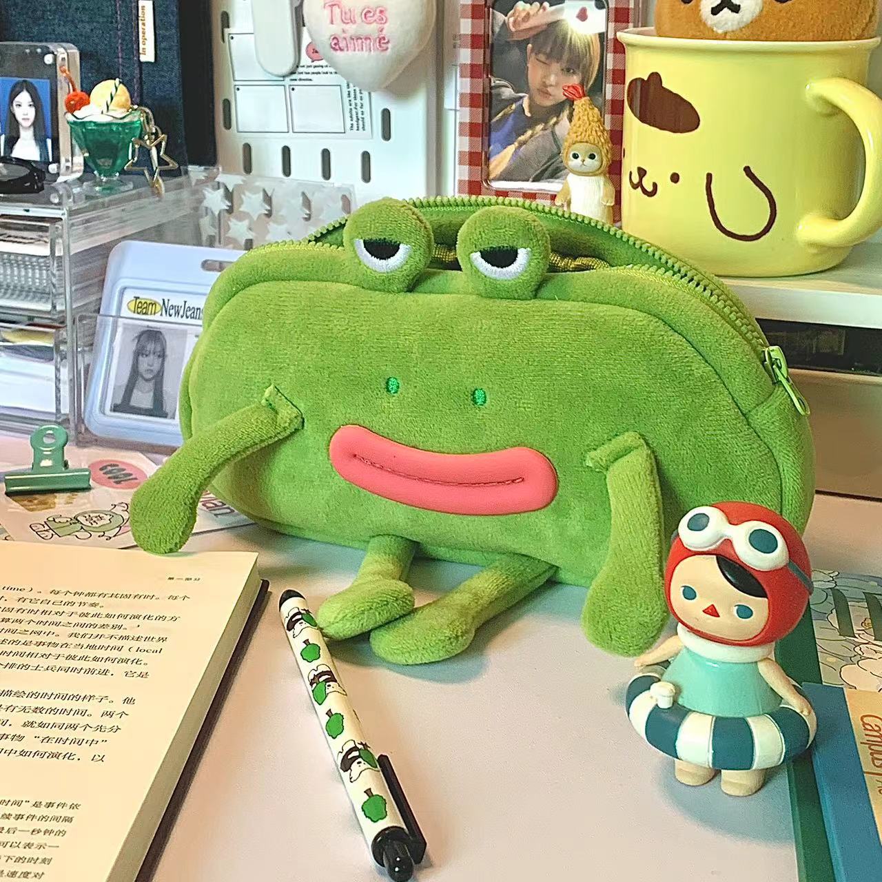 Large Mouth Frog Plush Pen Bags