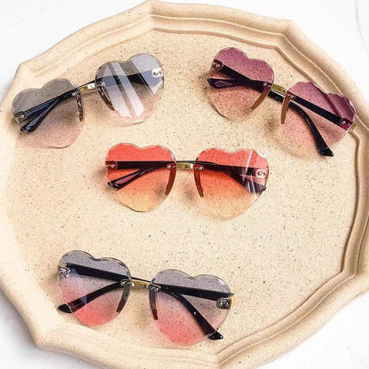 Wholesale Children's Cut Edge Frameless Ocean Film Gradient Peach Heart Sunglasses