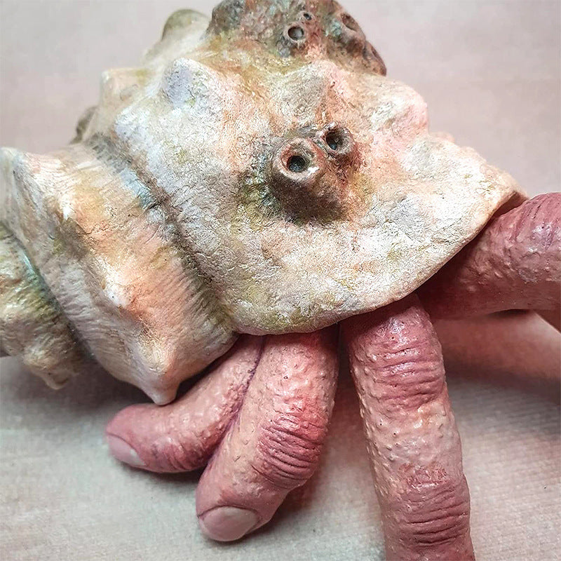 Finger Parasitic Crab Resin Ornaments