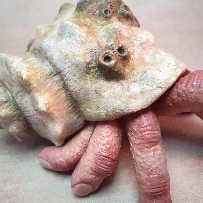 Finger Parasitic Crab Resin Ornaments