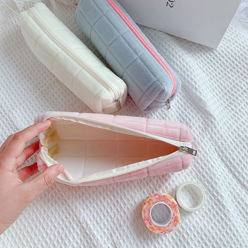 Large Capacity Plush Pen Bags