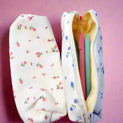 Simple Large Capacity Small Floral Polyester Pencil Case