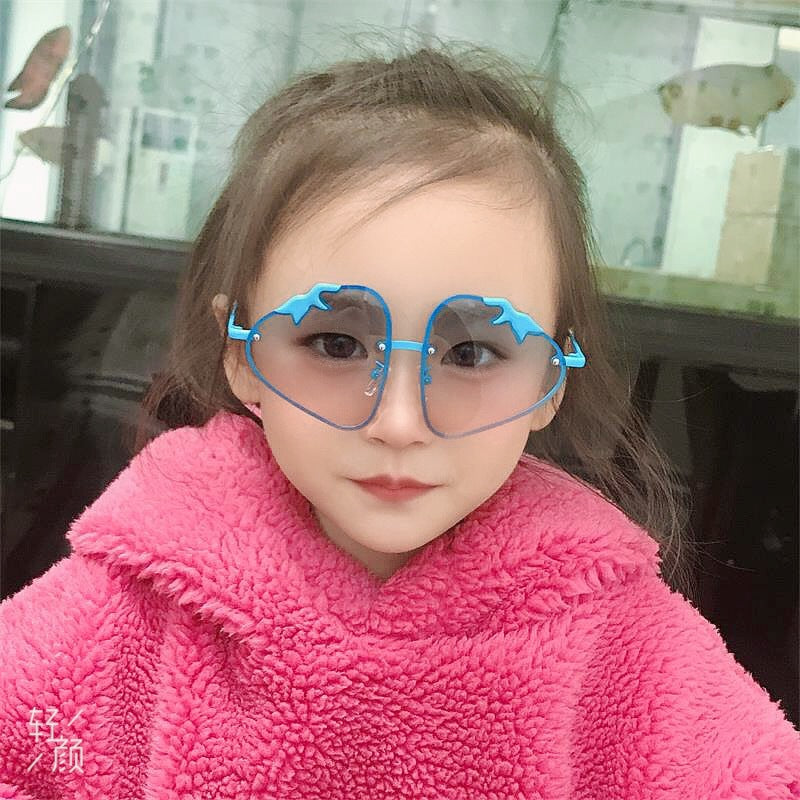 Resin Cartoon Strawberry Sunglasses