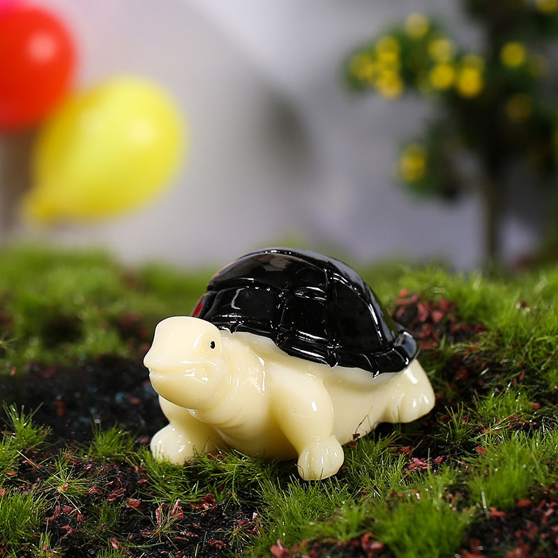 Lion and Elephant Resin Ornaments