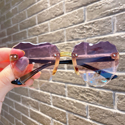Wholesale Children's Cut Edge Frameless Ocean Film Gradient Peach Heart Sunglasses