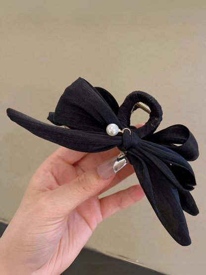 Strike A Pose Bow Claw Clip