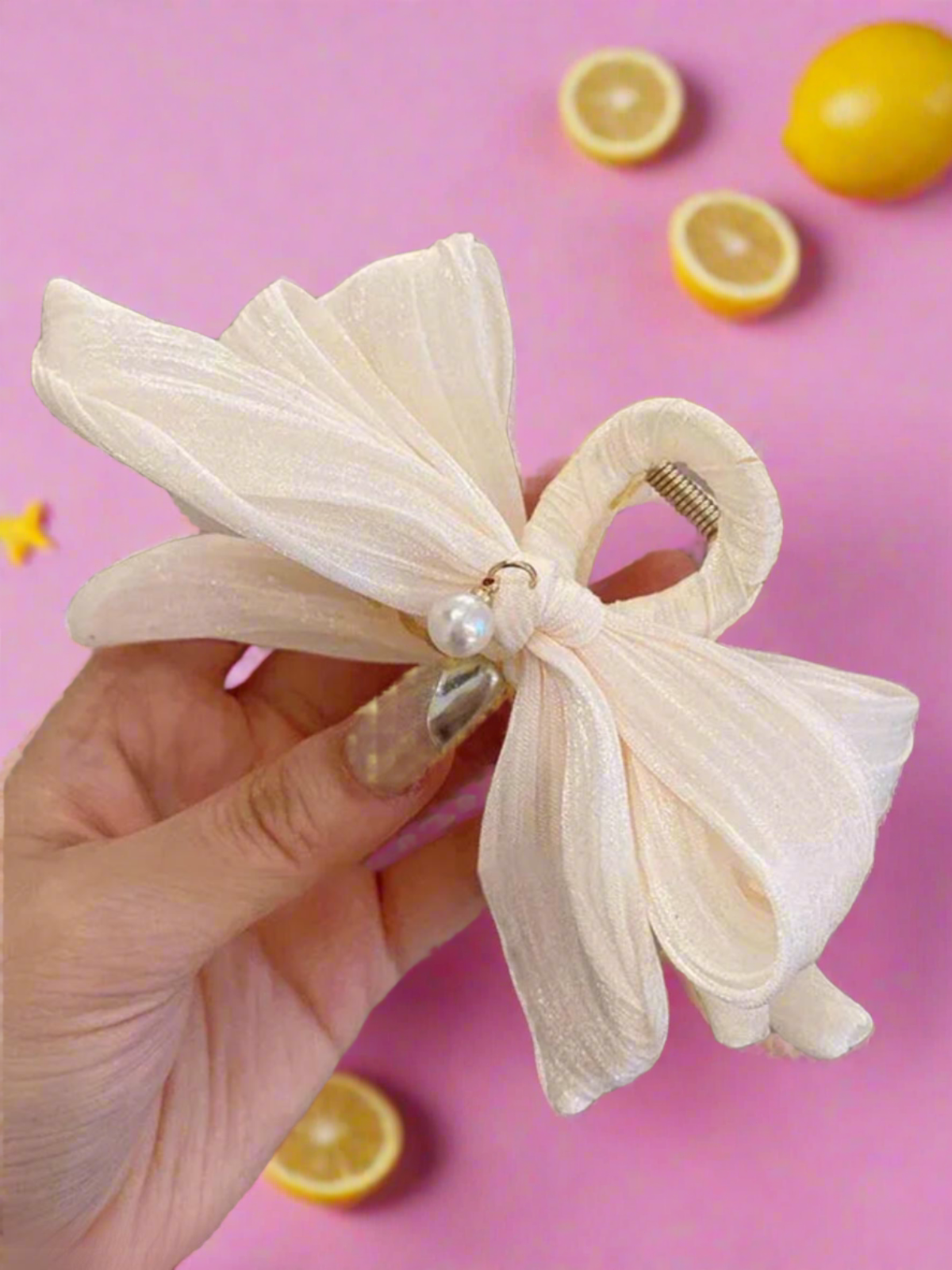 Strike A Pose Bow Claw Clip