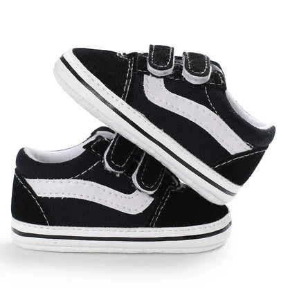 Canvas Sneakers: Stylish First Walkers for Newborns