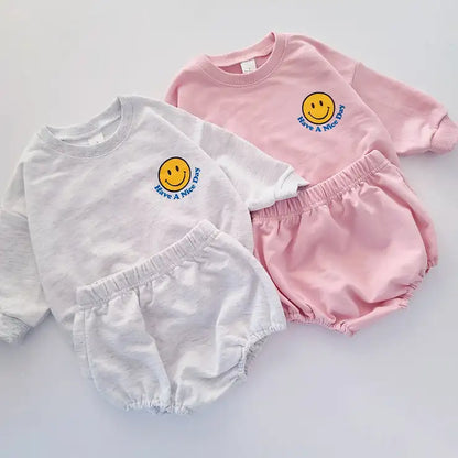 Smiley Face Print Cotton Sweatershirt + PP Short Pants Set: Toddler Sports Outfit