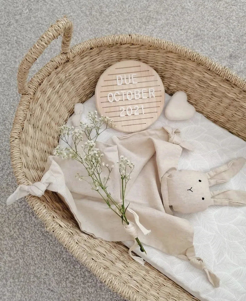 European Style Oak Baby Milestone Board: Round Letter Message Props